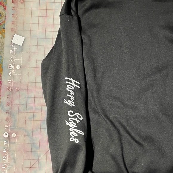 HARRY STYLES FINE LINE BLACK HOODIE LARGE - Picture 9 of 10